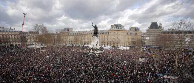 The silent  Je Suis Charlie march in Paris is expected to attract over 1 million people