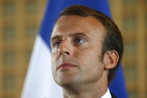 Macron looking for political unity on QE
