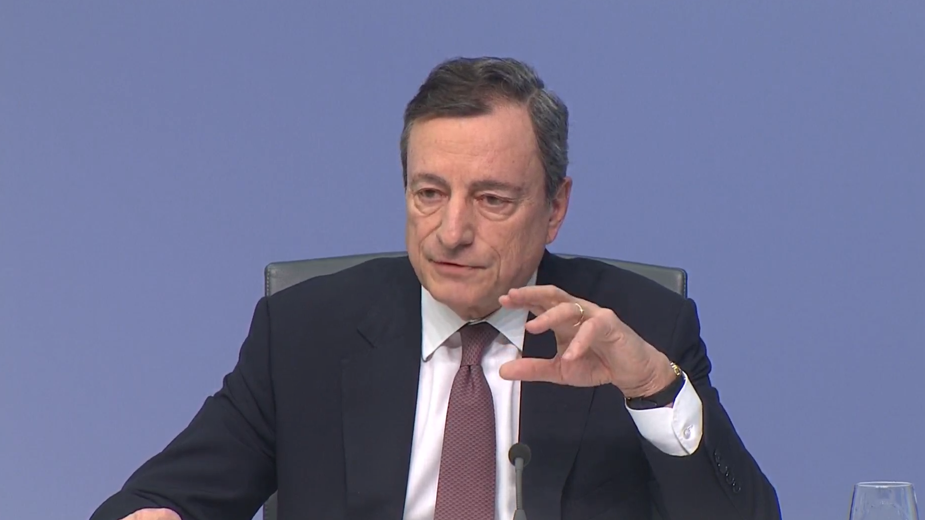 Draghi answers questions after ECB meeting