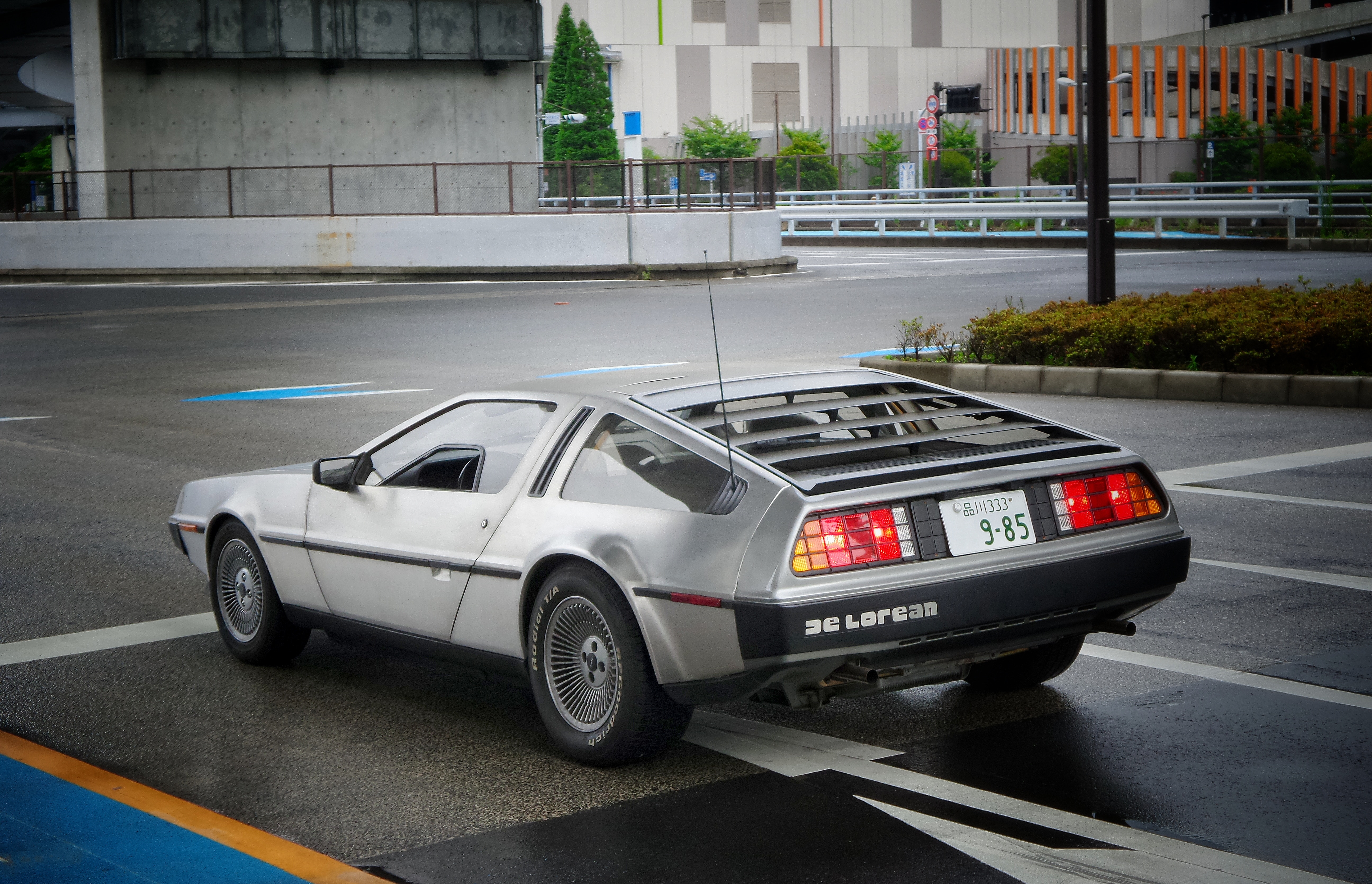 DeLorean, FX reserves, 