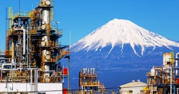 A weekend piece in Japan's Nilkkei on concerns over supply of oil to Japan from Saudi Arabia: 