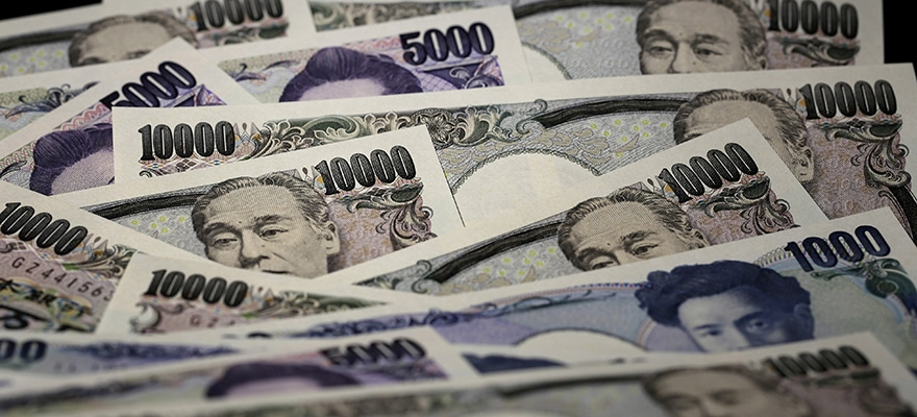 What is moving the yen