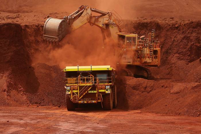 A piece in the Australian Financial Review highlights a potential next leg down in iron ore.